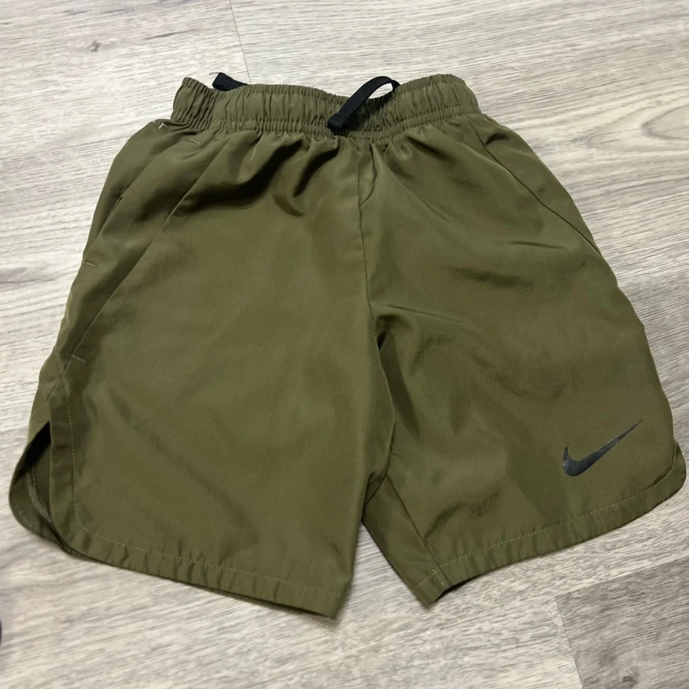 Boys 4-7 Nike Dri-FIT Vent Athletic Shorts Size S